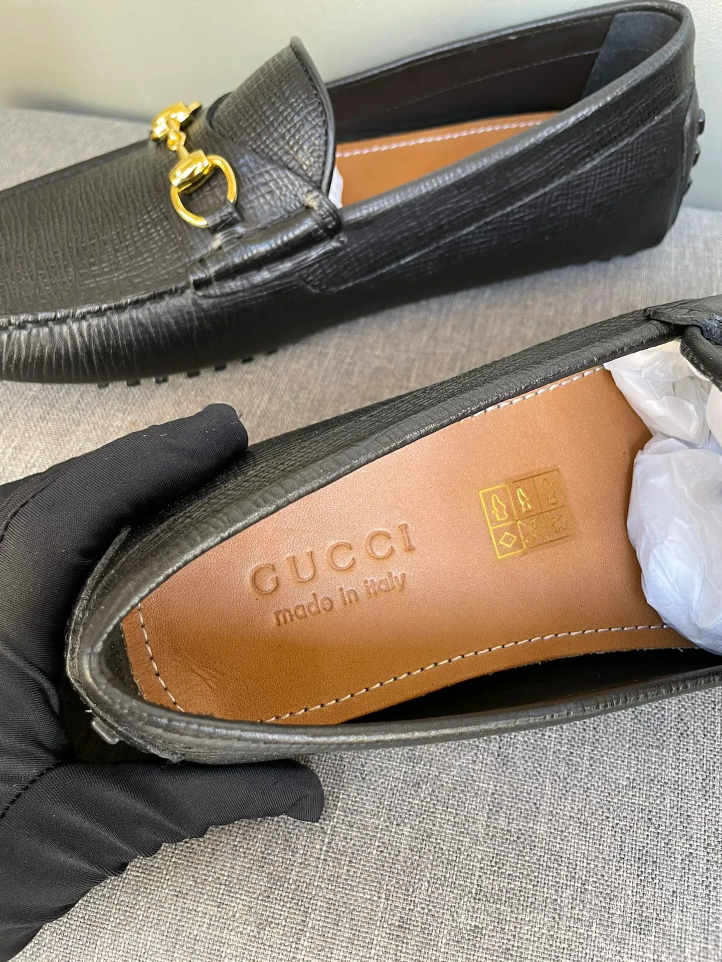 Batch 740💰[strong][strong][strong] Original order quality, new counter styles synchronized, Gucci counter new styles, handmade men's driving shoes, bean shoes, slip-on shoes, lazy shoes, exquisite hand-stitching, workmanship details comparable to the counters, Italian imported cowhide, water-dyed cowhide lining, tree paste leather feet, sweat-absorbent and odor-proof, off-white, black 39-44, large quantity in stock (38, 45 custom-made)